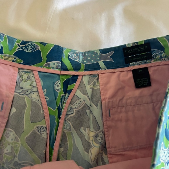 Men's Lilly Pulitzer Shorts - Picture 4 of 4